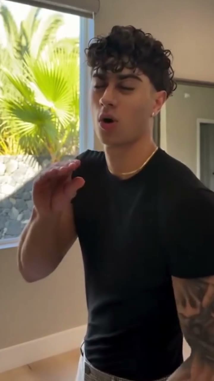 Example input: one clear photo needed for the Pray For Me Slow Mo AI template, face to the camera in good light.